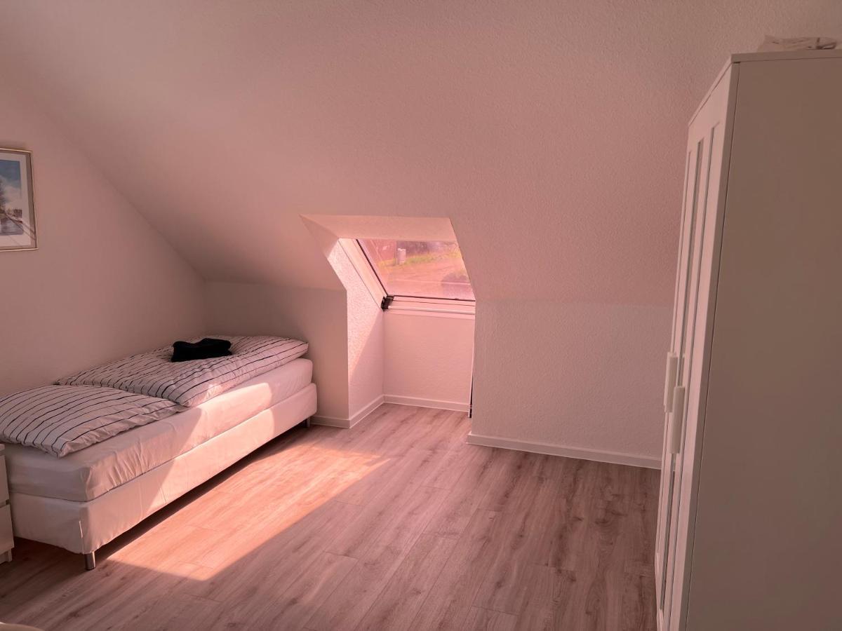 Grosszuegige 3 Zkb Mit 80M² Lägenhet Wilhelmshaven Exteriör bild