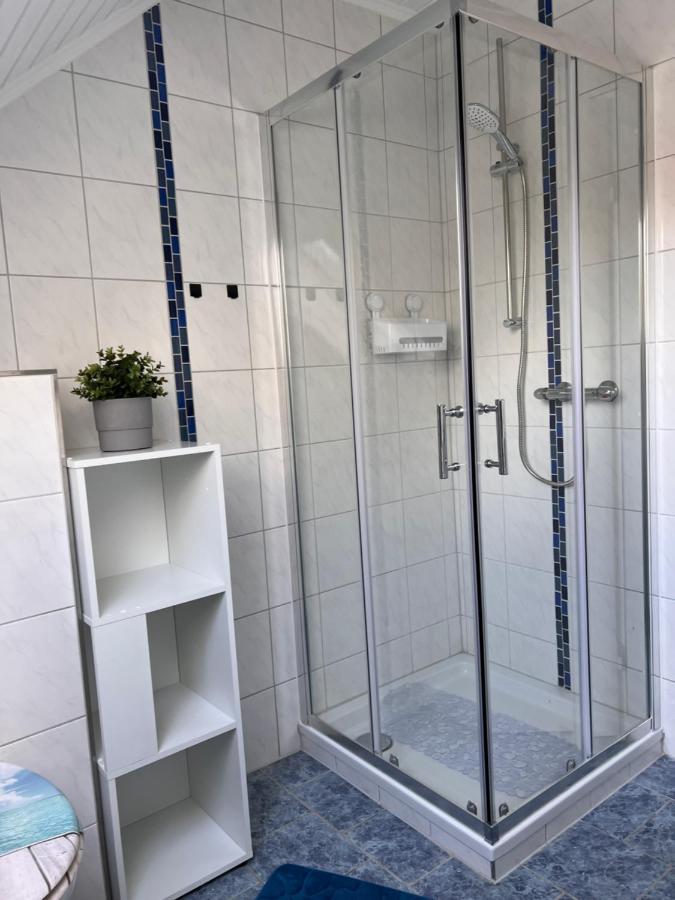 Grosszuegige 3 Zkb Mit 80M² Lägenhet Wilhelmshaven Exteriör bild